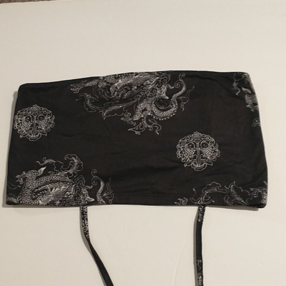 Lace up dragon print bandeu top